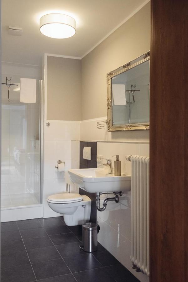 Altes Pfarrhaus Hotel Geldern Buitenkant foto